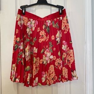 Express pleated skirt